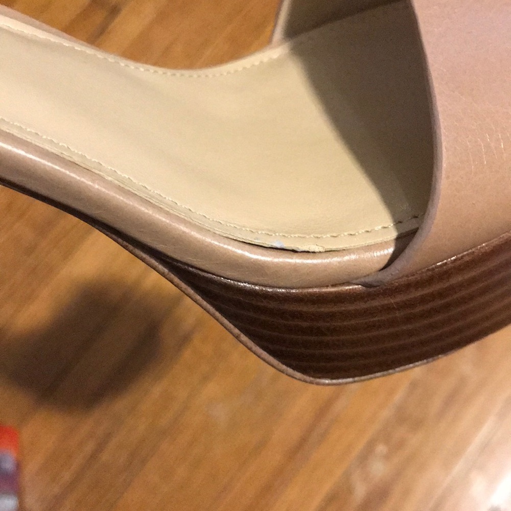 Micheals Kors Leonora Ankle Strap Platform Sandal - Picture 6 of 7